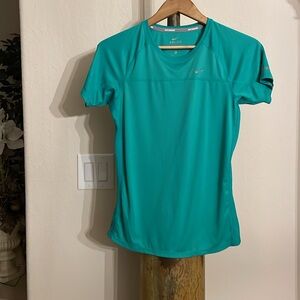 Nike Running Teal DRI FIT SZ: M Top Mesh sides curved hemline